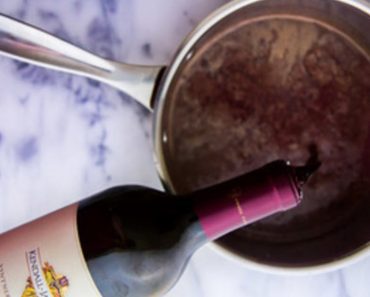Red Wine Hot Chocolate Is The Newest Trend In Beverages This Winter