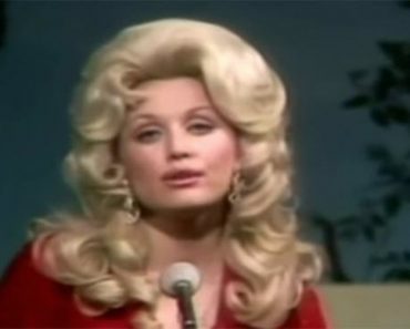 It’s One Of The Most Popular Songs Of All Time, But I Had No Idea Dolly Wrote It…