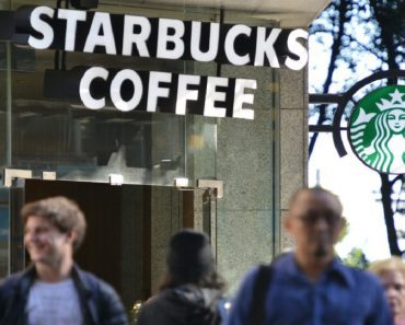 Starbucks Meets With Arizona Police After 6 Officers Were Asked To Leave A Store
