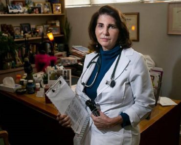 Dr. Linda Marraccini, A Florida Doctor Says She Will Not Treat Unvaccinated Patients In-Person
