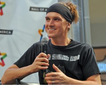What Happened To Jason Mewes Teeth? 2023